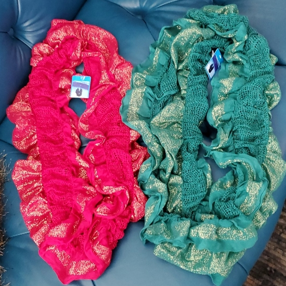 Accessories - 🌻5 for $25🌻 Infinity Scarves